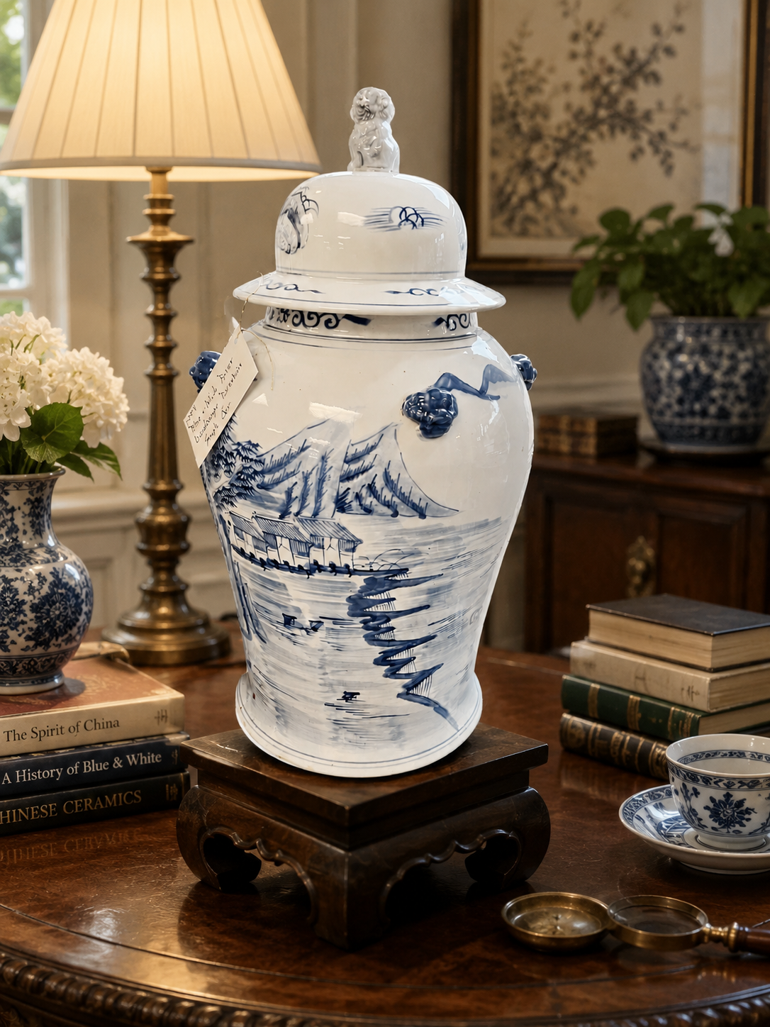 Large Blue & White Porcelain Ginger Jar with Lid Classic Decorative Ceramic Accent