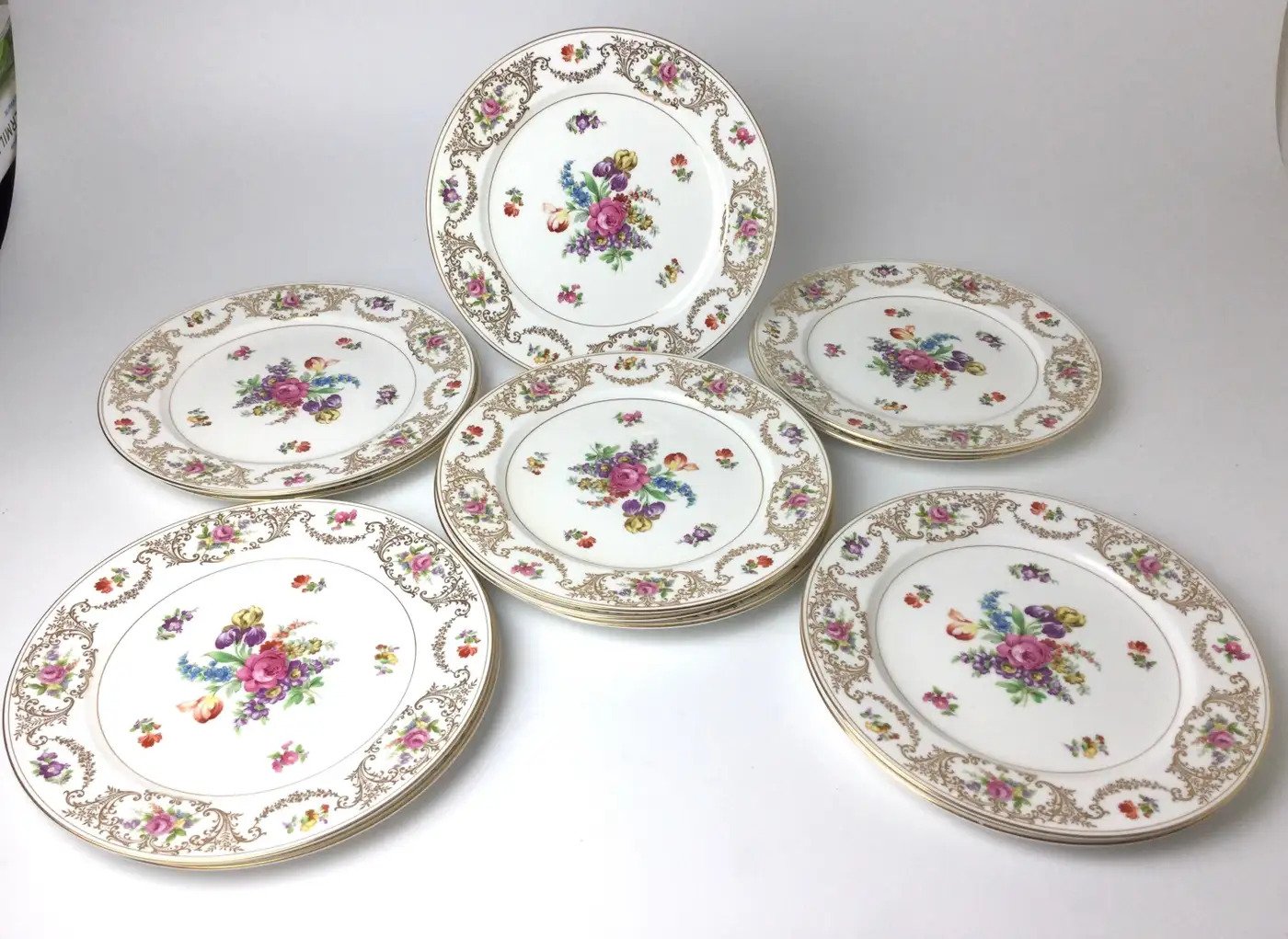 Set of 12 Elaborate Noritake Hand Painted Service Dinner Plates - Image 3