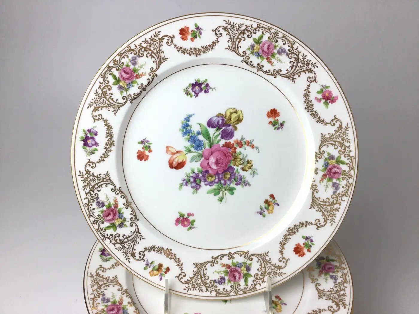 Set of 12 Elaborate Noritake Hand Painted Service Dinner Plates - Image 2